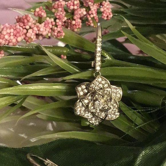 Rose Earrings - Picture 11 of 11